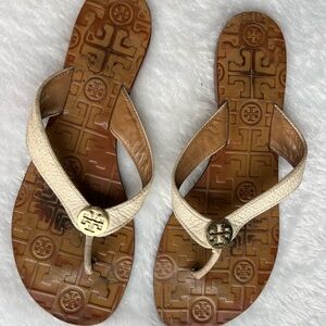 Tory Burch Cream Leather Logo Thong Sandals with Gold Emblem